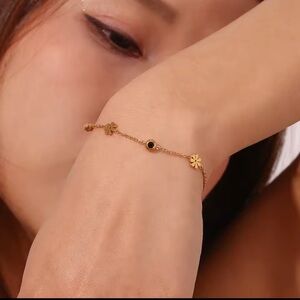 Double Sided Back and White Flower Bracelet 316L Stainless Steel 18K Gold Plated